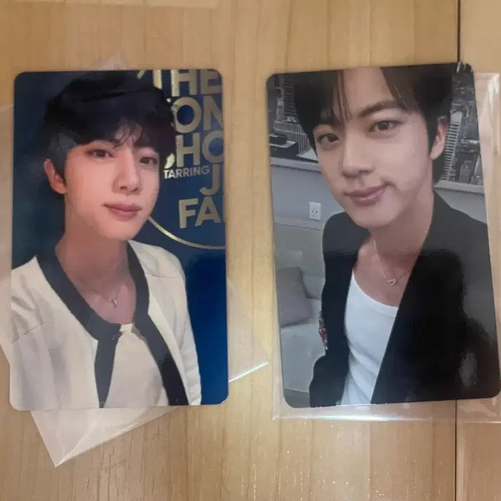[BUNJANG] BTS Jin Lucky Draw Set / BTS 방탄 진 석진 JIN 런석진 미국 럭드 2종 세트