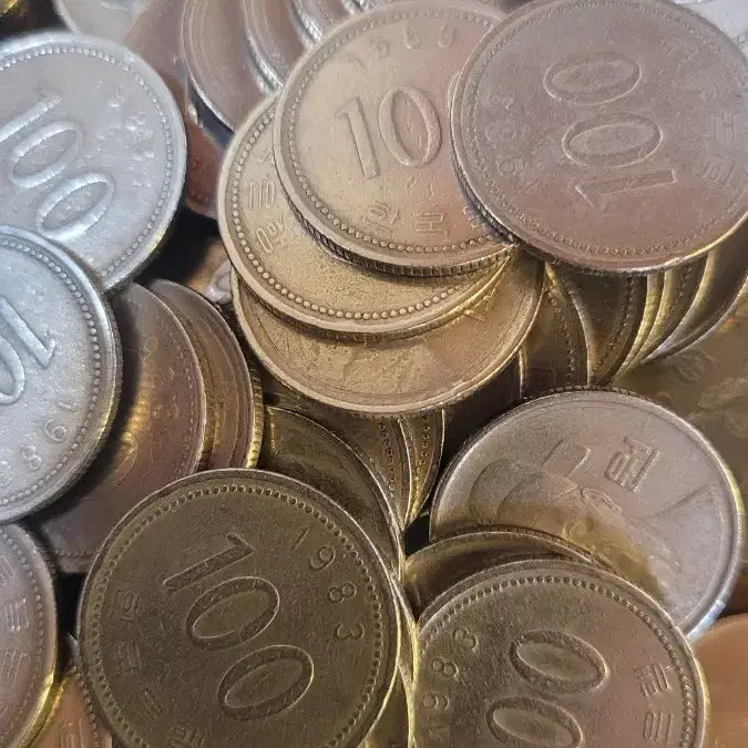[BUNJANG] 1983 100 Won Coin Bundle Set (100 pcs) / 동전 사용제 1983년 100원 100개 일괄
