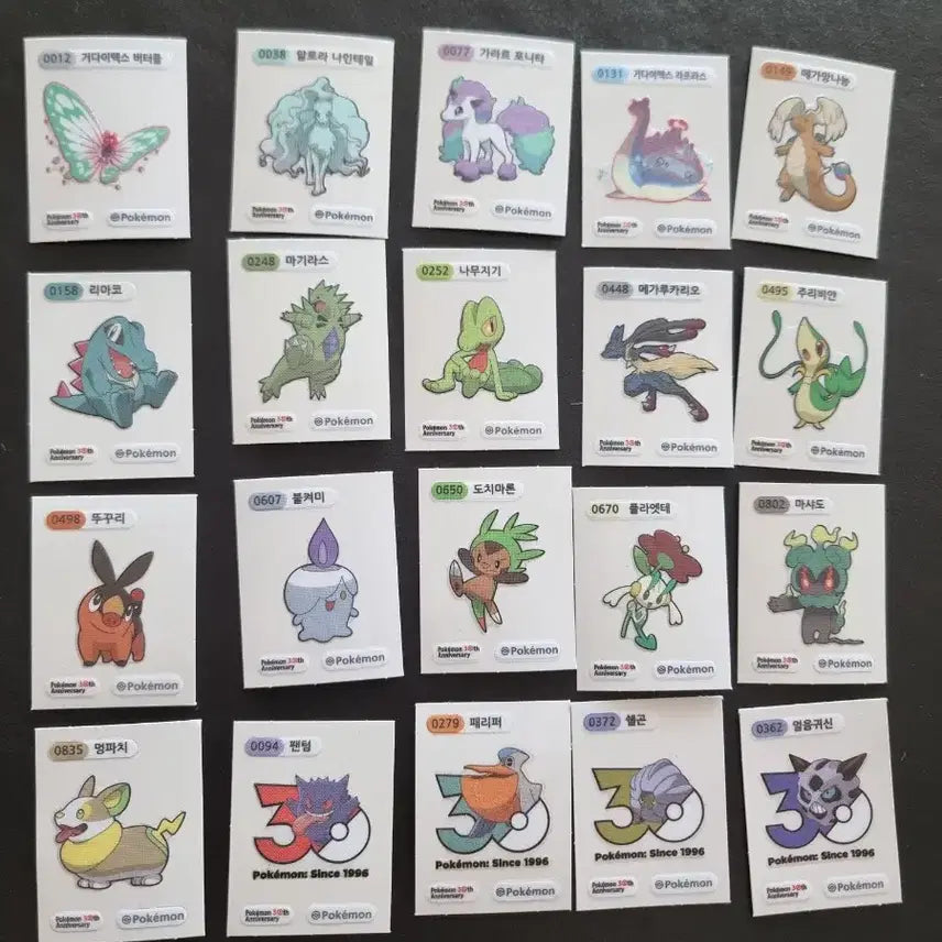 [BUNJANG] Pokemon 30th Anniversary Sticker Set / 포켓몬 30주년 기념 띠부씰 팔아요!!