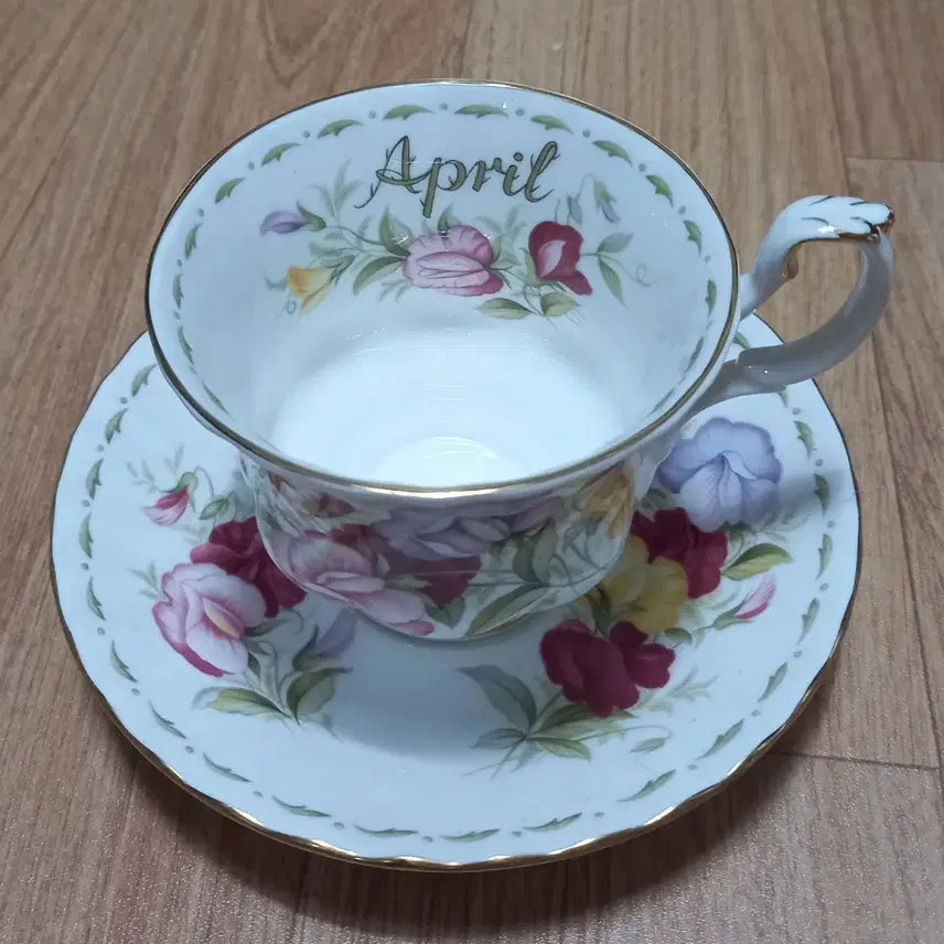 [BUNJANG] Royal Albert April Teacup Set (UK) / 로얄알버트 4월 찻잔 세트(영국)