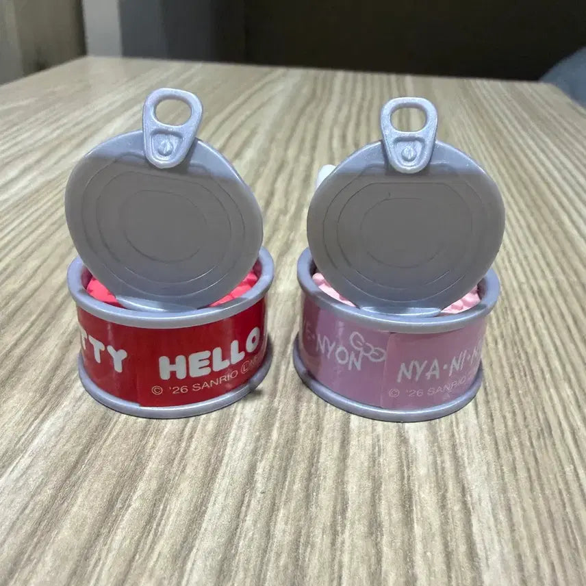 [BUNJANG] Hello Kitty Figure Capsule Set (2 Types) Bundle / 헬로키티 피규어 세트 캡슐 2종 일괄