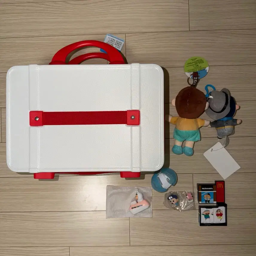 [BUNJANG] Crayon Shin-chan Character Collection: Ready Bag, Character Keyrings, Clicker, Keycaps / 짱구는 못말려 짱구 레디백 맹구 철수 인형 키링 토끼 클릭커 키캡 가챠 모음