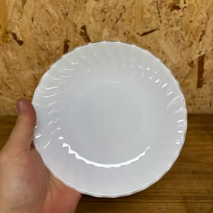 [BUNJANG] Arcopal &amp; Duralex Collaboration Milk Glass Plate / 프랑스아코팔 &amp; 수정그라스 (근현대사 밀크그라스)