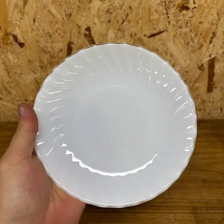 [BUNJANG] Arcopal &amp; Duralex Collaboration Milk Glass Plate / 프랑스아코팔 &amp; 수정그라스 (근현대사 밀크그라스)