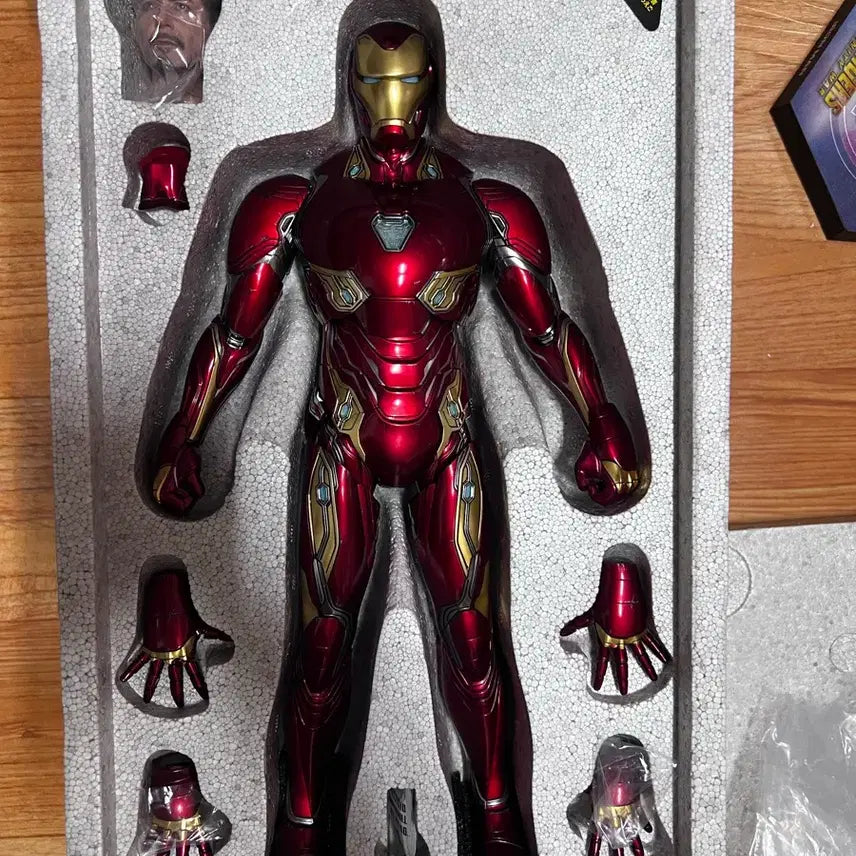 [BUNJANG] Hot Toys Iron Man Mark 50 + Special Accessory Pack / 핫토이 아이언맨 마크50 + 스페셜 악세서리팩