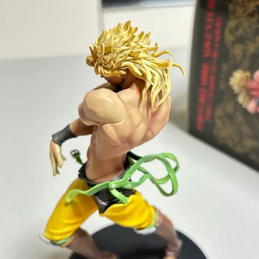 [BUNJANG] JoJo Kagedio Statue Legend Figure / 죠죠 카게디오 스태츄 레전드 피규어