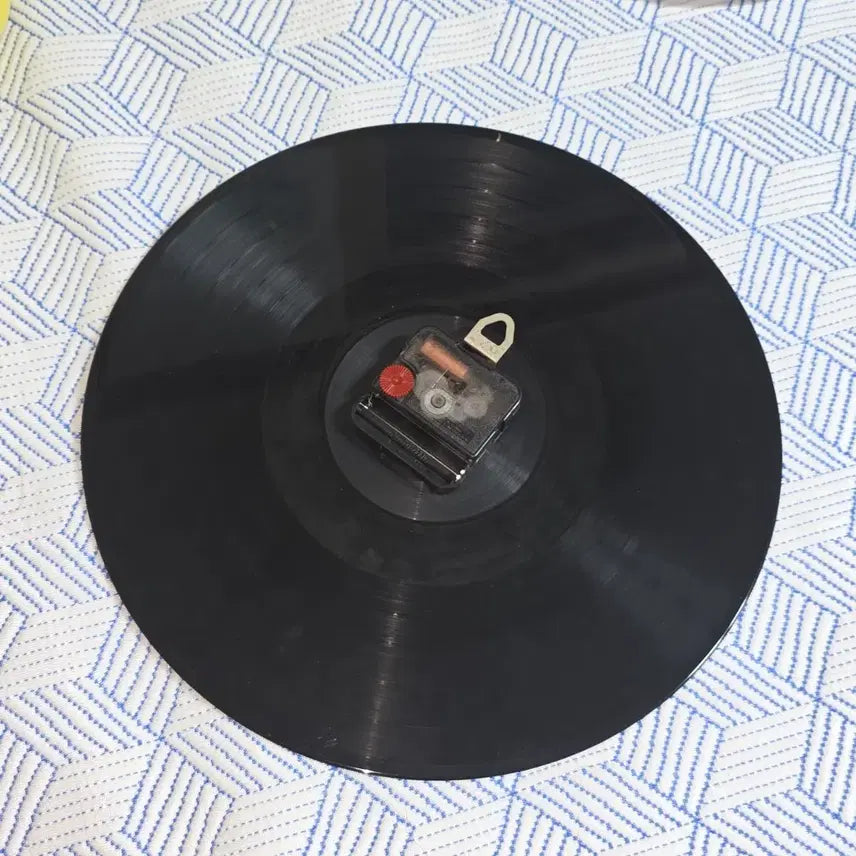 [BUNJANG] BTS RM mono Mixtape LP Record Turntable Clock / bts 방탄 방탄소년단 Rm 알엠 남준 namjoon mono 모노 믹스테잎 믹스테이프 mixtape 레코드판 LP판 LP 턴테이블 시계
