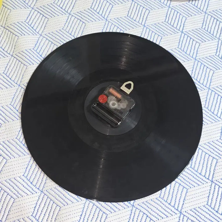 [BUNJANG] BTS RM mono Mixtape LP Record Turntable Clock / bts 방탄 방탄소년단 Rm 알엠 남준 namjoon mono 모노 믹스테잎 믹스테이프 mixtape 레코드판 LP판 LP 턴테이블 시계