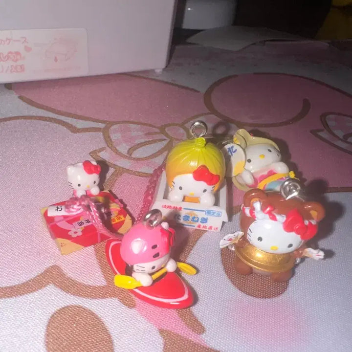 [BUNJANG] Classic Kitty Strap Charm Bundle Set / 고전 키티스트랩 알맹이 5개 일괄