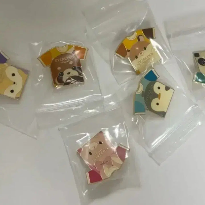 [BUNJANG] Everland Fu Bao Random Badge Set / 에버랜드 푸바오 랜덤 배지 드볼
