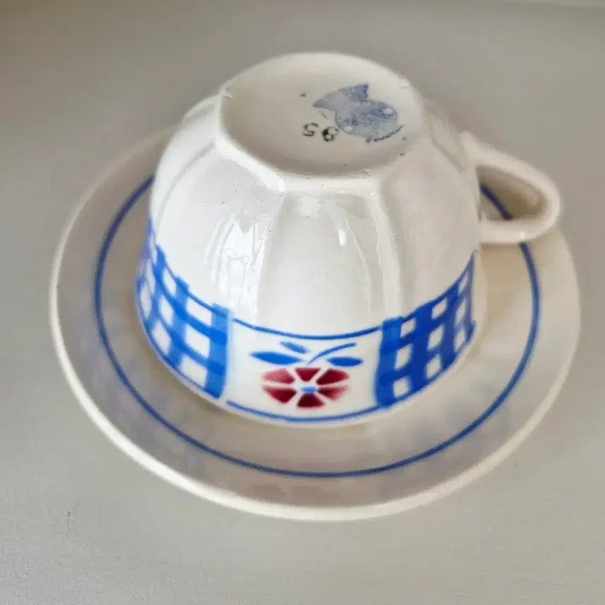 [BUNJANG] Diguang Vintage Teacup and Saucer Set / 디구앙찻잔