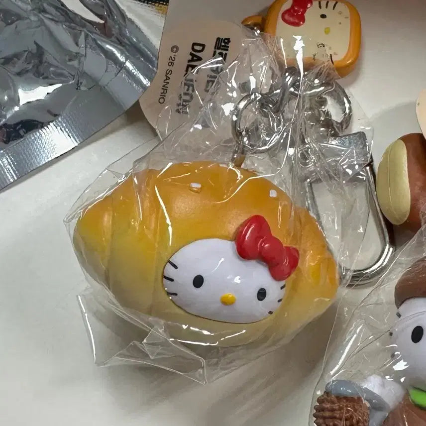 [BUNJANG] Olive Young Hello Kitty Daejeon Keyring / 올리브영 헬로키티 지역 키링 대전