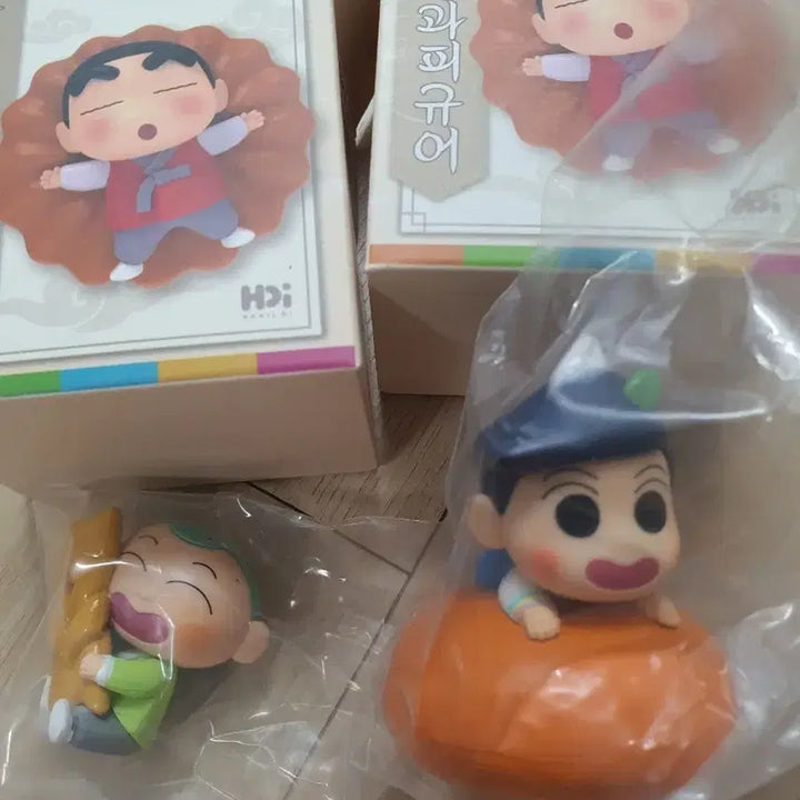 [BUNJANG] Crayon Shin-chan Kkanbu Figures (Hiroshi/Tetsu) / 일괄-짱구 한과 피규어 (훈이/철수)