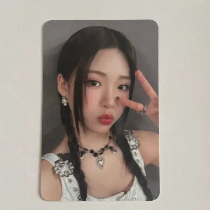 [BUNJANG] RESCENE Genna Debut Photocard / 리센느 제나 데뷔 포카