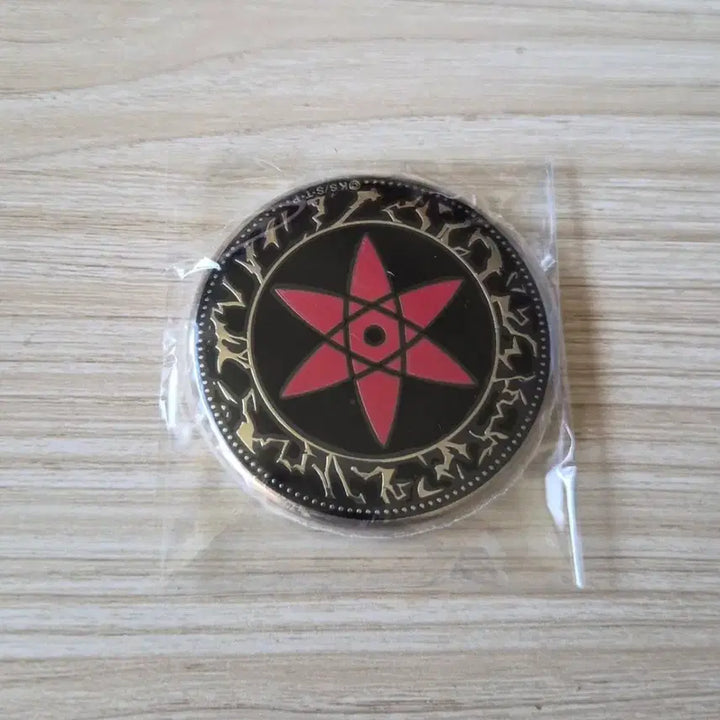 [BUNJANG] Naruto Golden Sharingan Badge / 나루토 골든 사스케사륜안 뱃지