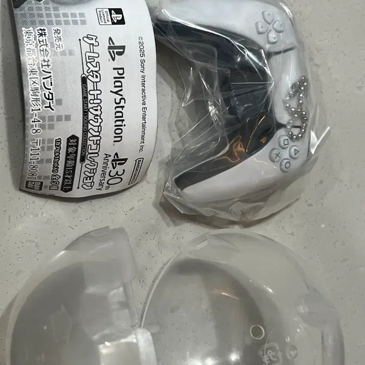 [BUNJANG] Bandai PlayStation 30th Anniversary Game Controller Gacha Keyring / 반다이 플스 30주년 기념 게임 컨트롤러 가챠 키링