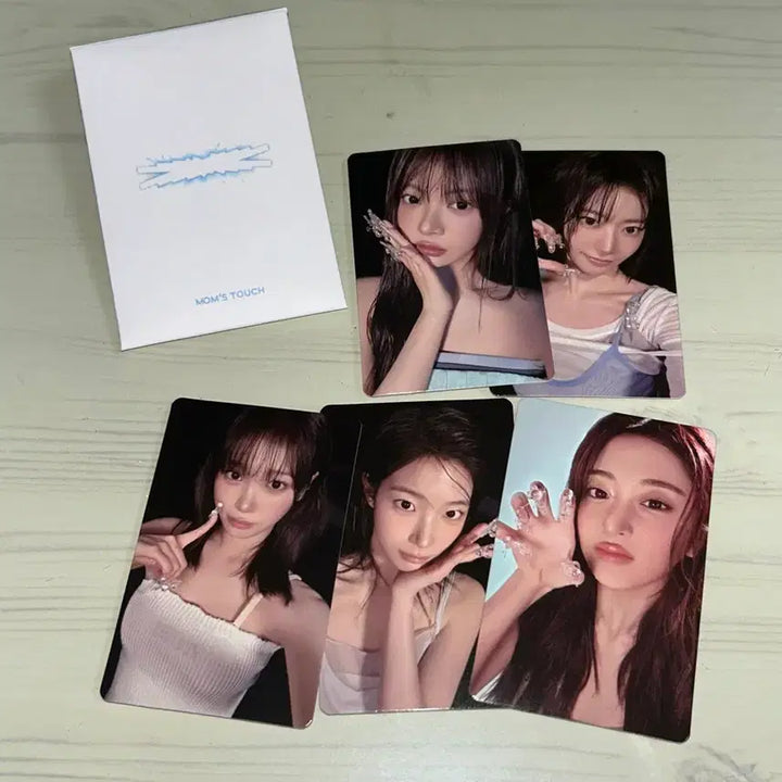 [BUNJANG] LE SSERAFIM Momstouch Boom Palla Photocard / 르세라핌 맘스터치 붐팔라 포토카드