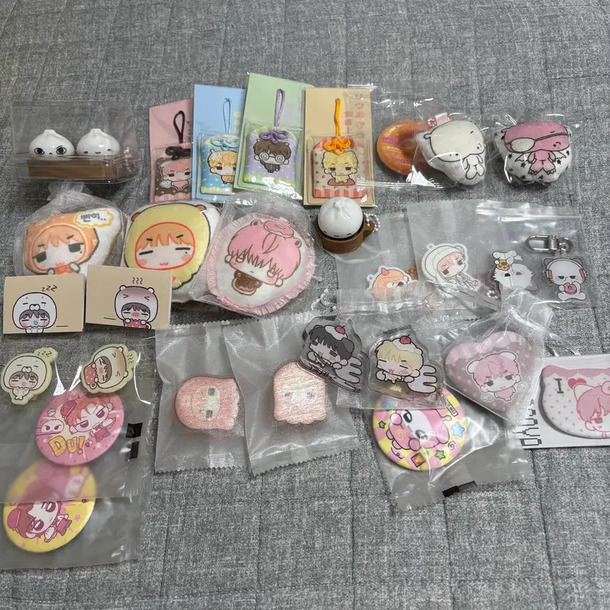 [BUNJANG] BOYNEXTDOOR Riwoo "Ongsim" Sticker Pin Button Clicker Bundle Set / 보이넥스트도어 보넥도 리우 비공굿 옹심님 스티커 핀버튼 클릭커