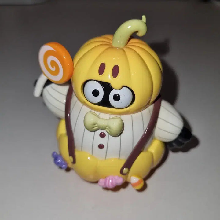 [BUNJANG] Heyone Art Toy Random Figure Witch Candy Halloween Pumpkin / 해이원 아트토이 랜덤 피규어 깜무 할로윈 호박