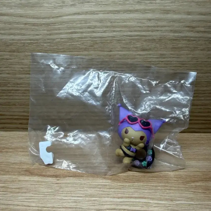 [BUNJANG] Tanning Kuromi Gacha Figure / 태닝 쿠로미 가챠 피규어