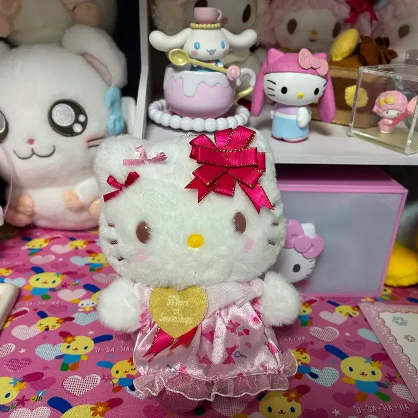 [BUNJANG] Sanrio 55th Anniversary Hello Kitty Mascot Keychain / 산리오 55주년 기념 헬로키티 마스코트 키링