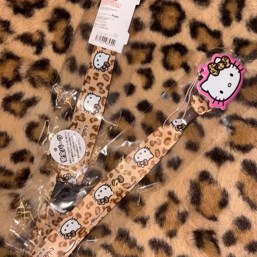 [BUNJANG] Hello Kitty Leopard Nextrap with Phone Strap and Keychain / [미개봉 새상품] 고고갸루 헬로키티 레오파드 넥스트랩