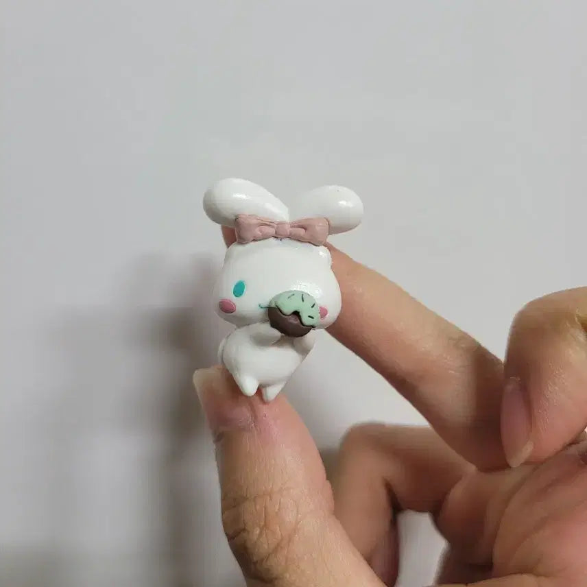[BUNJANG] Sanrio Cinnamoroll Dessert Gacha / 산리오 시나모롤 디저트 가챠
