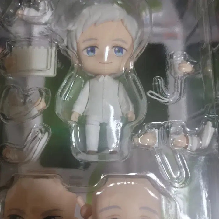 [BUNJANG] The Promised Neverland Norman Nendoroid / 약속의 네버랜드 노먼 넨도로이드