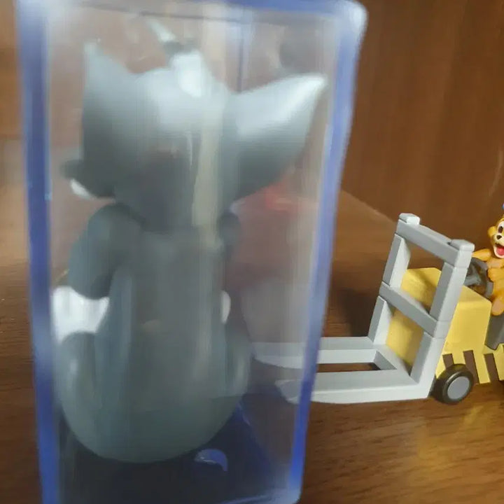 [BUNJANG] 52Toys Tom and Jerry Forklift Figure / 톰과제리 52toys 지게차 피규어