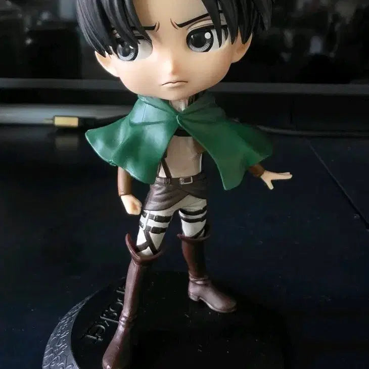 [BUNJANG] Attack on Titan Levi Action Figure / 진격의 거인 리바이 피규어