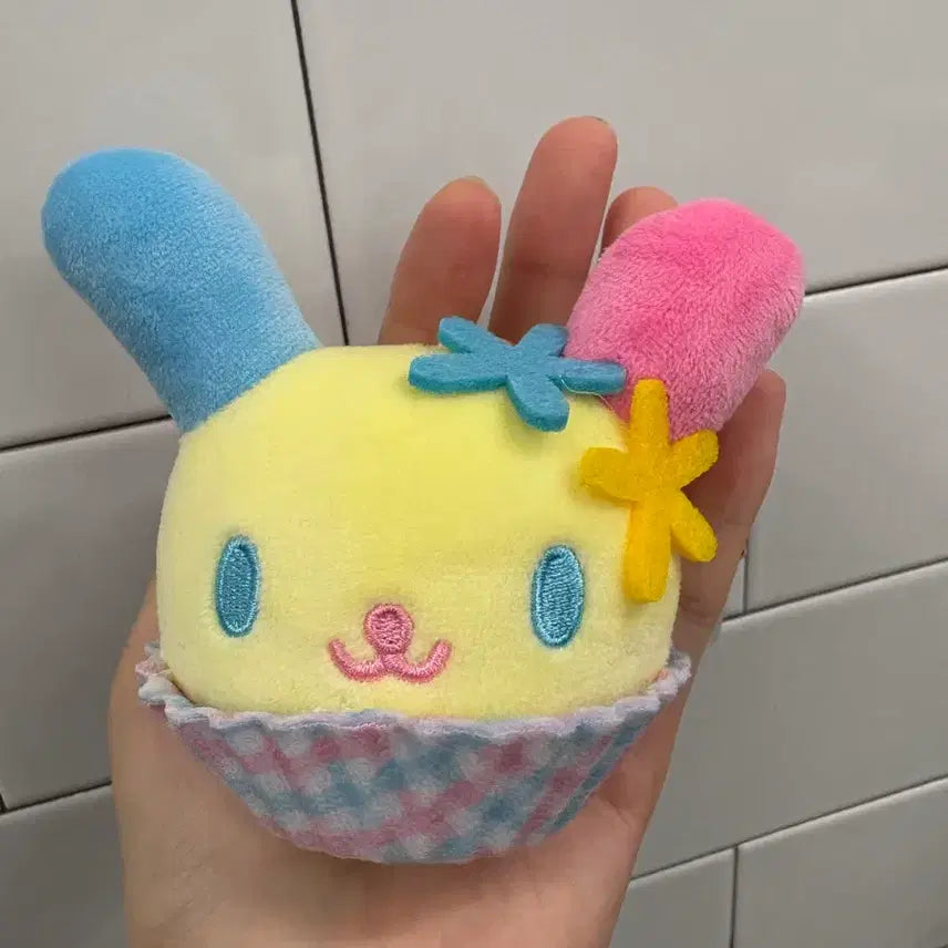 [BUNJANG] Usahana Muffin Keyring Plush Doll / 우사하나 머핀 키링 인형