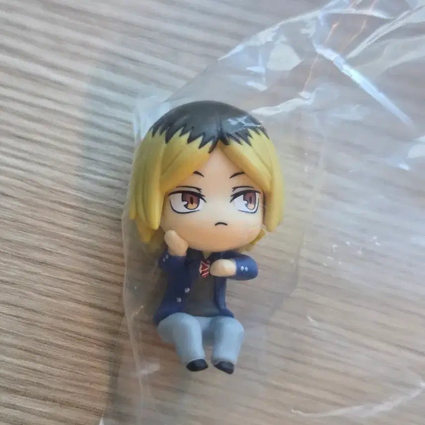 [BUNJANG] Haikyu!! Kenma Kozume Study Time Gacha Figure / 하이큐 켄마 공부타임 가챠