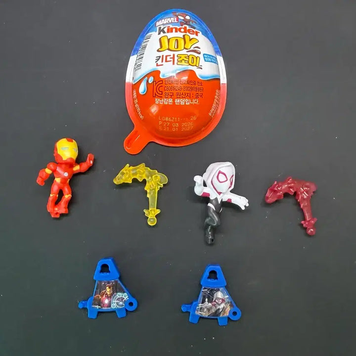 [BUNJANG] Kinder Joy Marvel Character Figures Bundle Set (2 Types) / 킨더조이 마블 캐릭터 피규어 2종 일괄