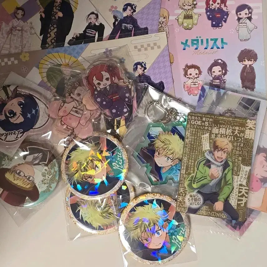 [BUNJANG] Inori Medalist Acrylic Stand, Postcard, Riou Can Badge Bundle Set / (일괄)메달리스트 이노리 아크릴 스탠드 엽서 리오우 캔뱃지 처분