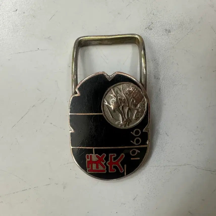 [BUNJANG] 1966 Osaka University Commemorative Belt Buckle / 1966년 일본 오사카대 60년 보관품 골동품 벨트 버클 판매합니다