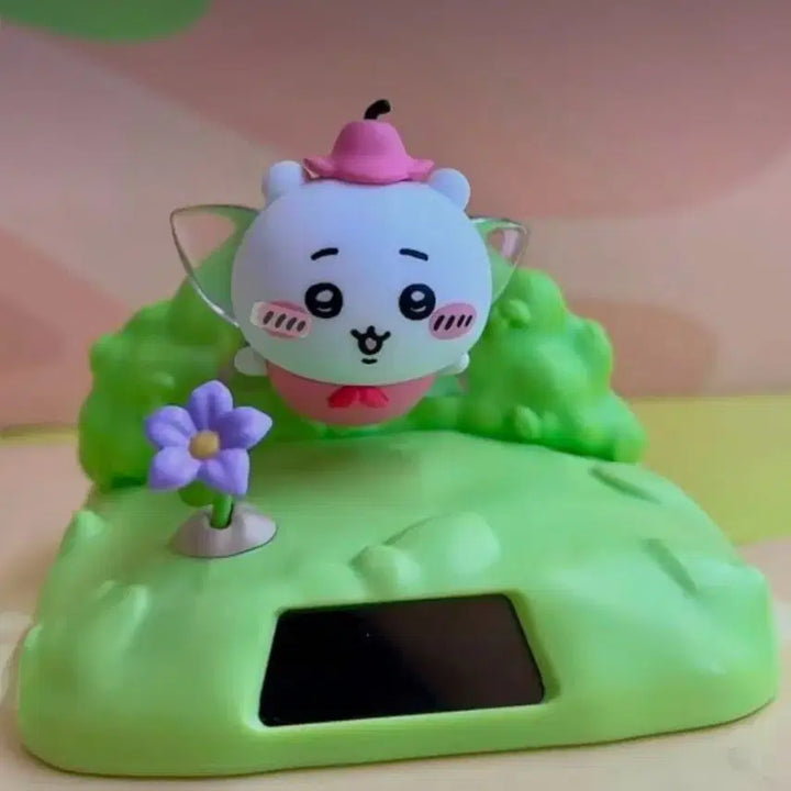 [BUNJANG] Chiikawa Wobbly Solar Powered Figure / 먼작귀 치이카와 흔들흔들 태양열 피규어