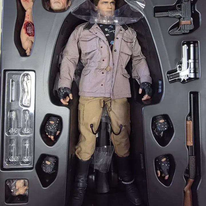 [BUNJANG] Hot Toys Terminator 1 T-800 1/6 Scale Figure / 핫토이 터미네이터1 T-800 1/6 스케일 피규어