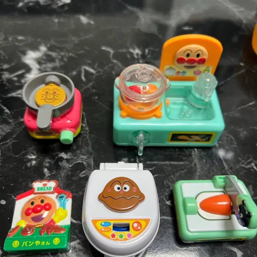 [BUNJANG] Anpanman Kitchen Gacha &amp; Magnet Bundle Set / 호빵맨 주방 가챠, 마그넷 일괄 판매
