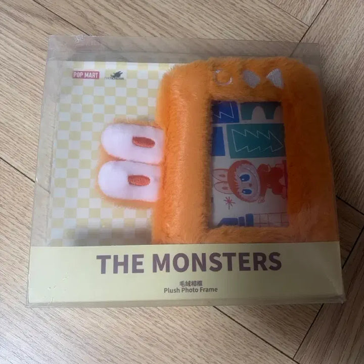[BUNJANG] Pop Mart The Monsters Orange Plush Frame / 팝마트 더 몬스터즈 오렌지 봉제 액자