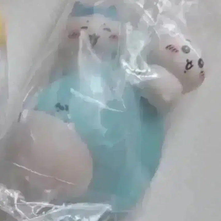 [BUNJANG] Chiikawa Aquarium Coelacanth Hachiware Keyring Gacha / 치이카와 수족관 개복치 하치와레 키링 가챠