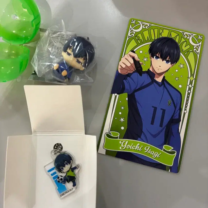 [BUNJANG] Blue Lock Isagi Goods Bundle (Gacha, Acrylic Keychain, Signed Paper Goods) - Sealed / 미개봉) 블루록 이사기 굿즈 일괄(가챠, 아크릴 키링, 싸인 지류 굿즈)