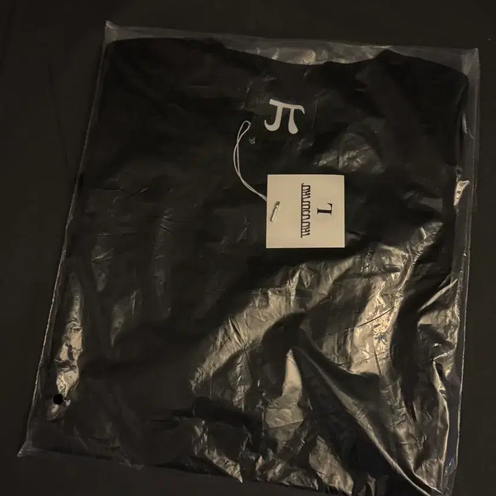 [BUNJANG] Justhis Lit T-Shirt Size L / 저스디스 릿 반팔 L사이즈 판매