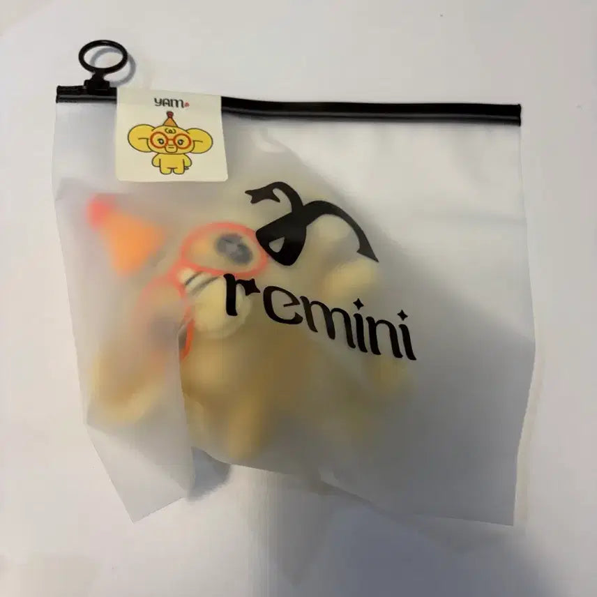 [BUNJANG] Ressene Mei Yam Plush Keychain (Sealed) / 미개봉 리센느 메이 얌 인형 키링