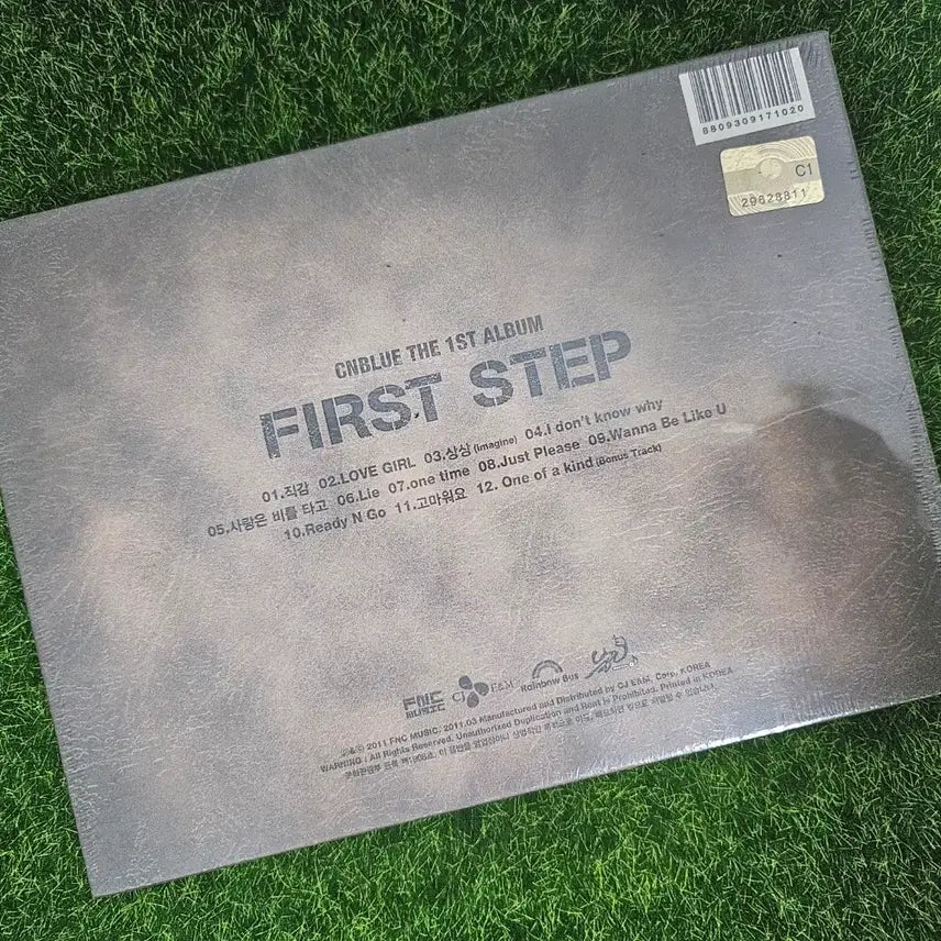 [BUNJANG] CNBLUE First Step [Full Album] [Sealed] / 미개봉 씨엔블루 CNBLUE FIRST STEP 정규1집