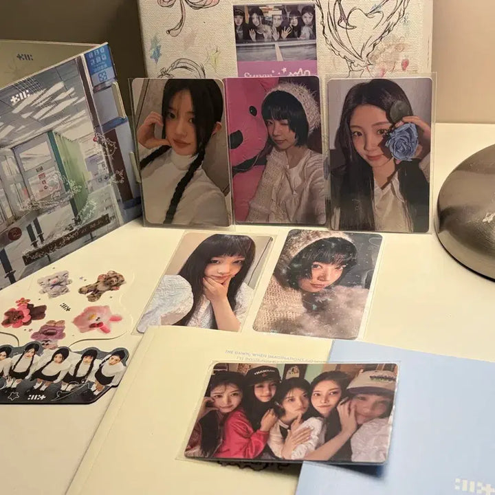 [BUNJANG] ILLIT Magnetic Album Photocard Set (6 Types) / 아일릿 마그네틱 앨범 포토카드 6종
