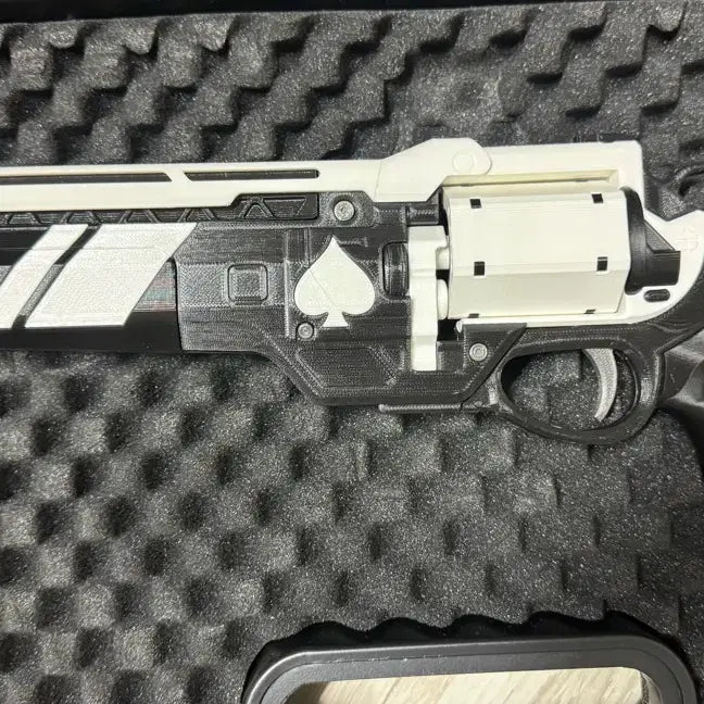 [BUNJANG] Destiny Guardians Spade Ace 1:1 Replica / 데스티니 가디언즈 / 스페이드 에이스 1:1 모형