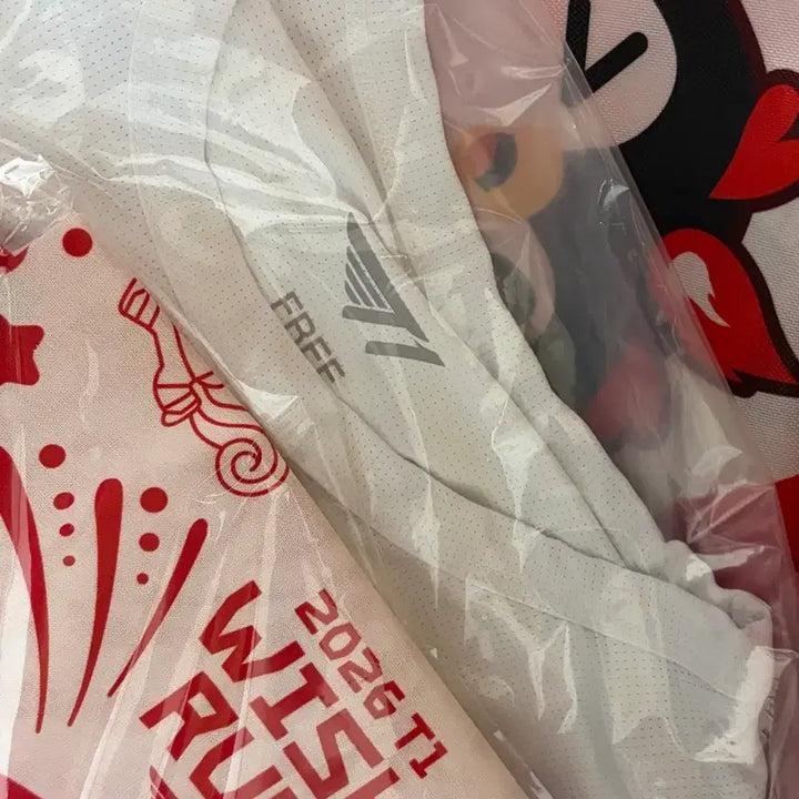 [BUNJANG] T1 Wish Run Package T-Shirt Pouch Bundle / T1 위시런 패키지