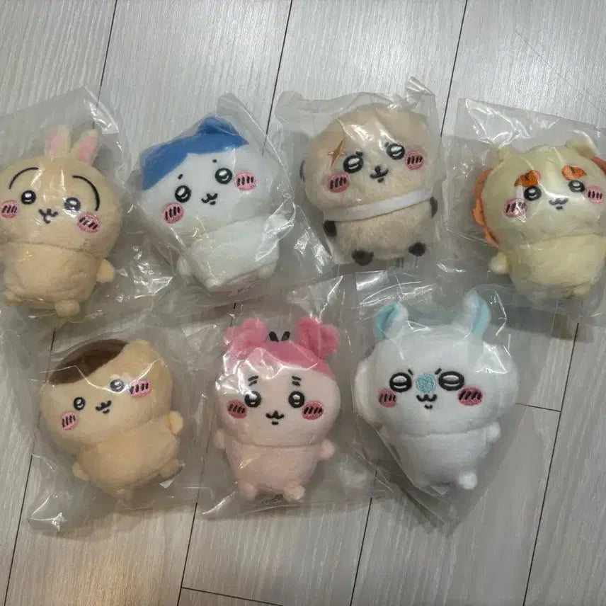 [BUNJANG] Chiikawa Seated Plush Set Mascot / 치이카와 앉은누이 세미풀셋 (치이X) 마스코트
