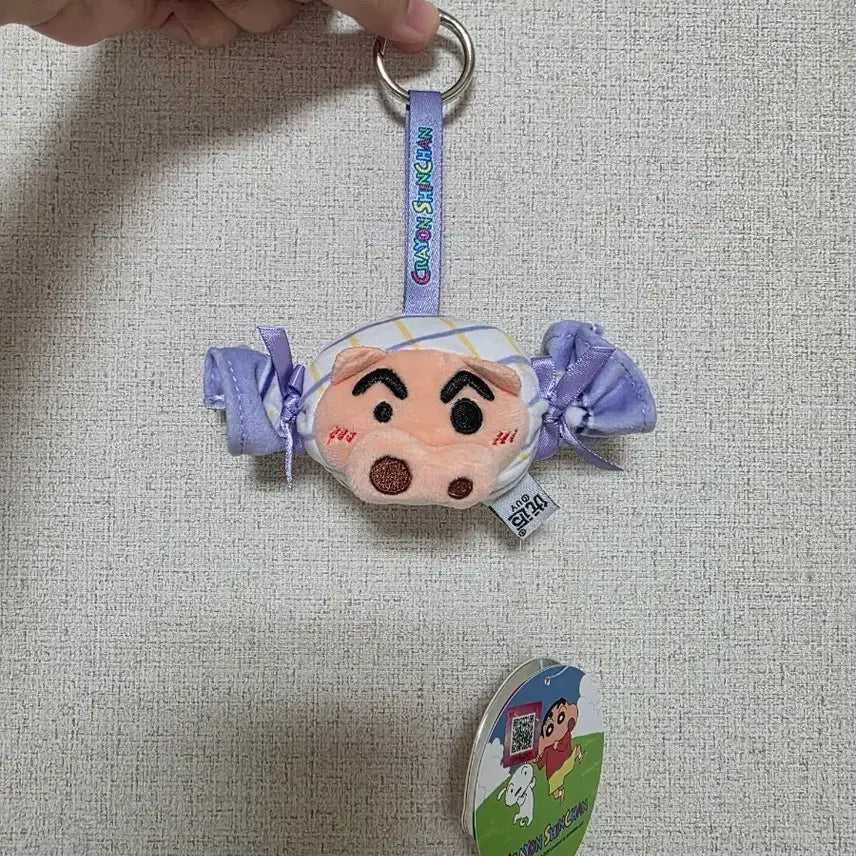 [BUNJANG] Crayon Shin-chan Buriburi Candy Keychain / 짱구는 못말려 부리부리 사탕 캔디 키링