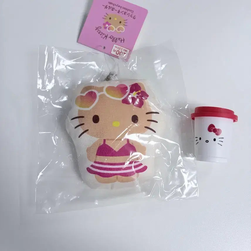 [BUNJANG] Sanrio Hello Kitty Cushion Keychain (Sealed) / (미개봉)헬로키티 쿠션 키링